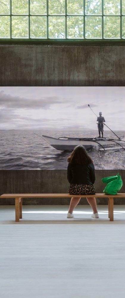 Bezoeker Fenix Rotterdam bewondert kunst en erfgoed