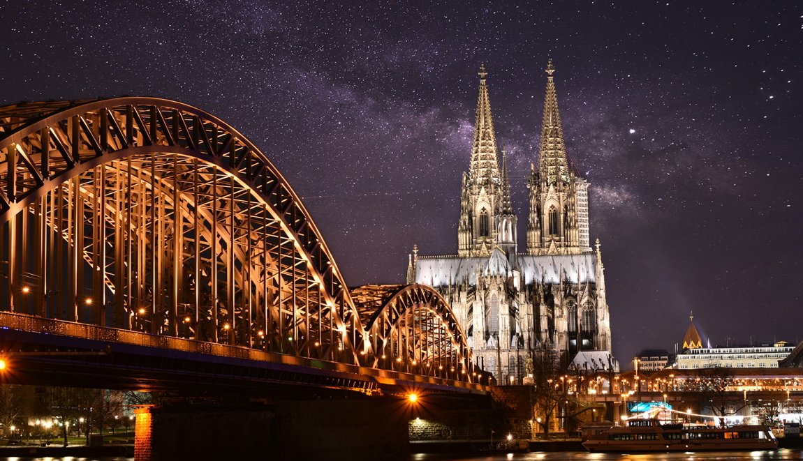 Keulen bij nacht Keulen bij nacht