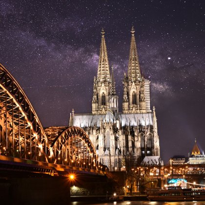 Keulen bij nacht