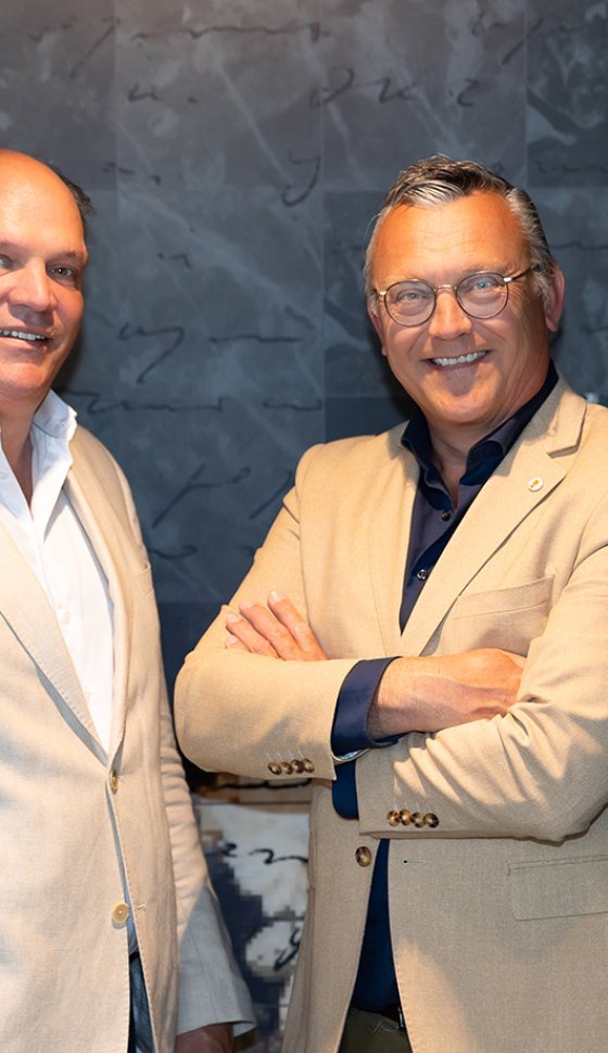 Peter-Willem Burgmans en Eric Bakermans staand